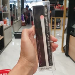 Cọ Wet N Wild Smail Eyeshadow