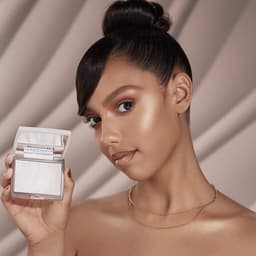 Highlight ANASTASIA #ICED OUT