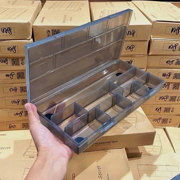 Hộp nhựa đựng kẹp Berry