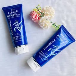 Sữa rửa mặt Hatomugi trị mụn dưỡng ẩm 130gr (xanh)